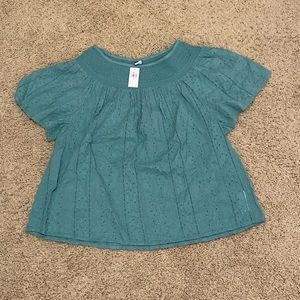 Women’s Old Navy Eyelet Tee - Medium - NWT